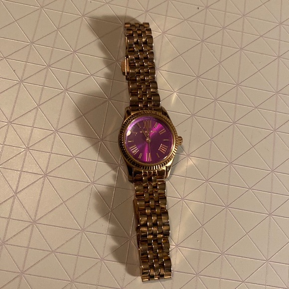 COPY - Rose Gold Michael Kors Watch - Picture 1 of 6